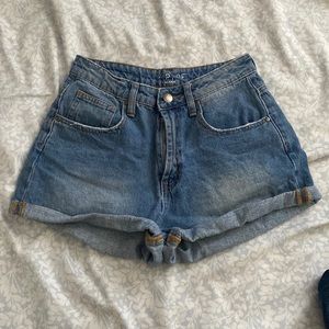 empyre shorts bought from zumiez